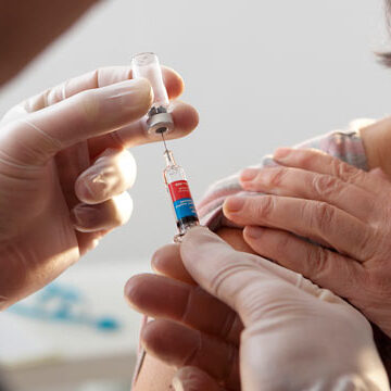 Norvegia: vaccinul anti-COVID, considerat prea periculos pentru vârstnici