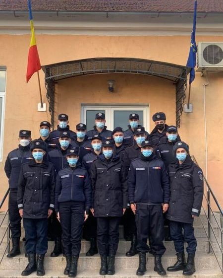 Stagiu de practică la Jandarmeria Mehedinți pentru 17 elevi ai școlilor  militare de subofițeri