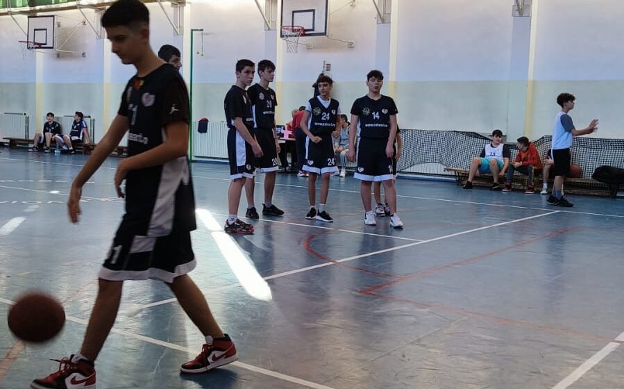 A început Olimpiada Sportului Școlar la baschet