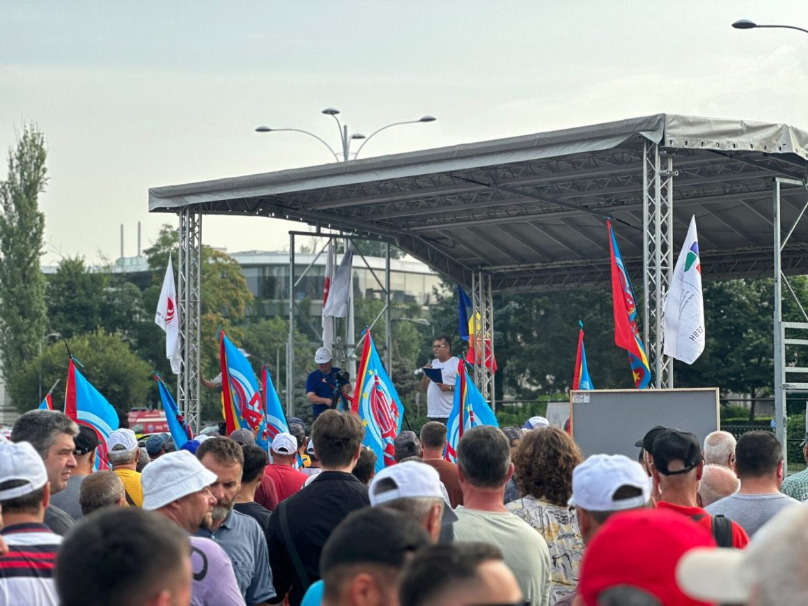 Constructorii protestează împotriva eliminarii facilităților fiscale Constructorii protestează împotriva eliminarii facilităților fiscale